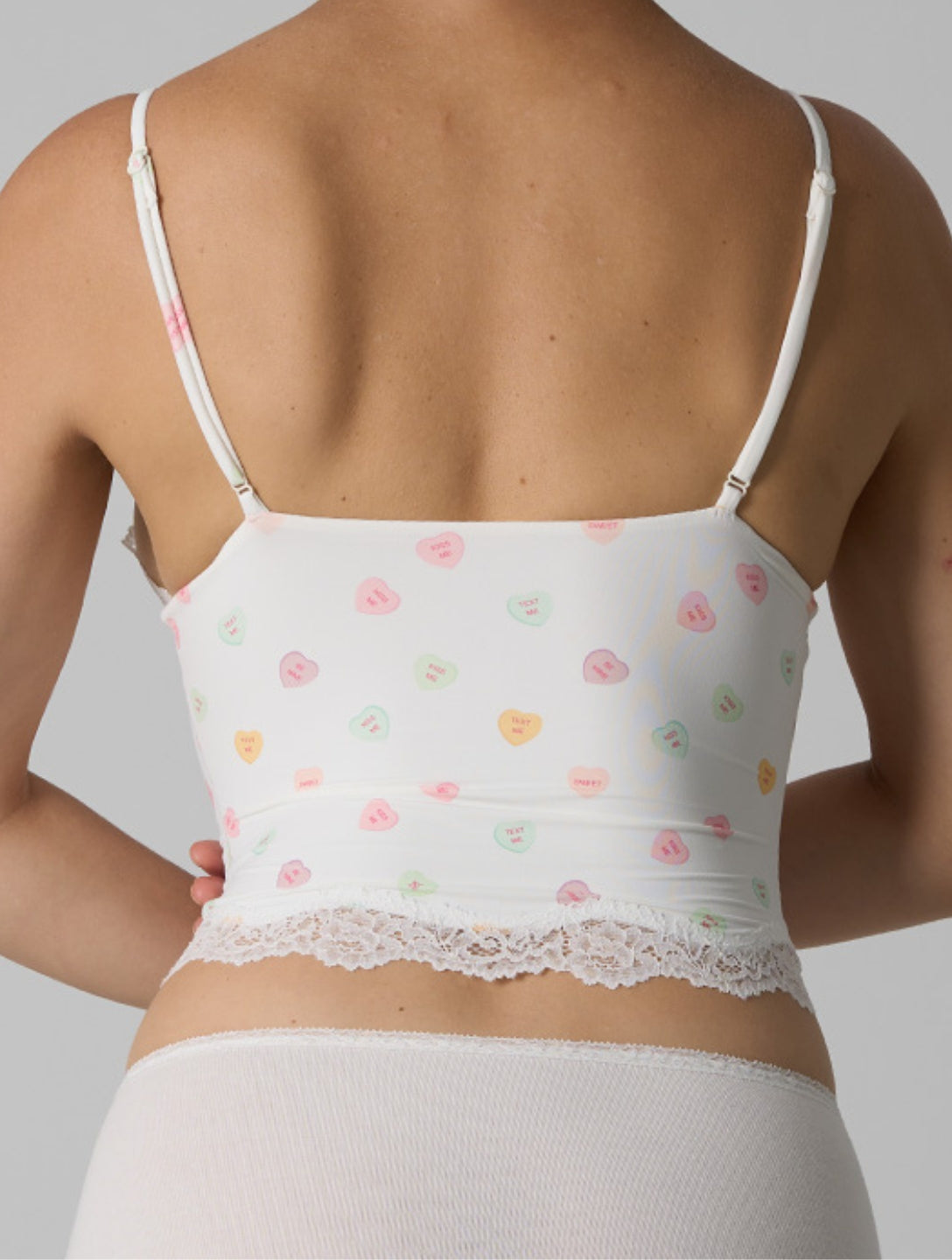 The Smooth Lace V-Neck Singlet - HeyShape