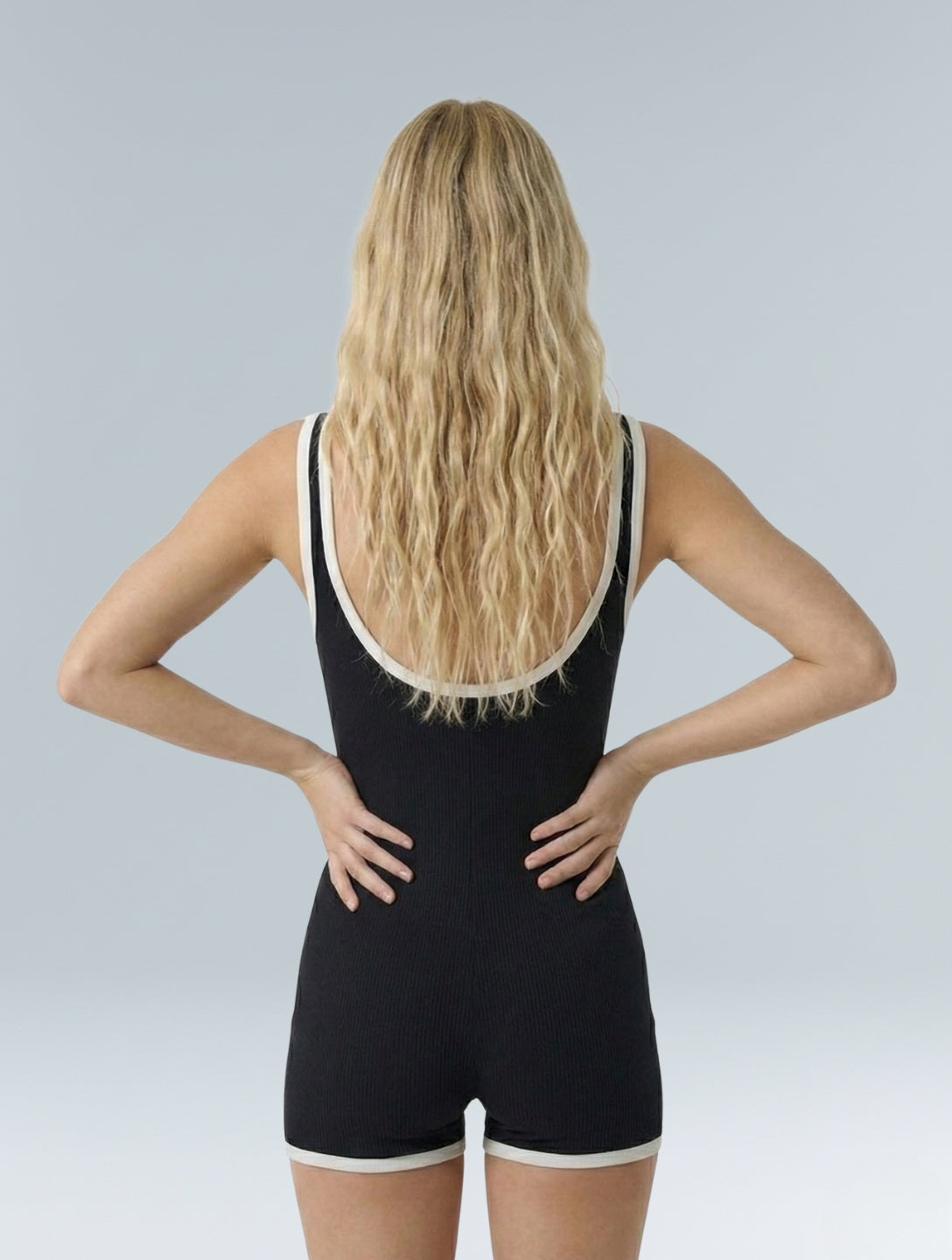 Konturierter Rippstrick-Body