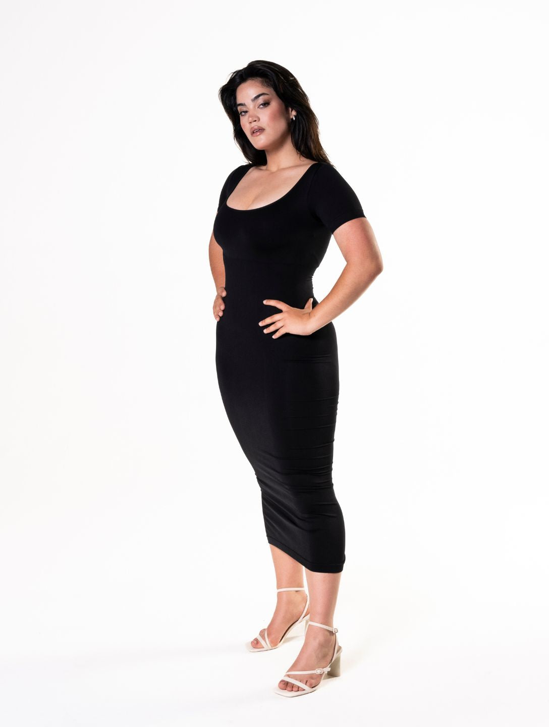 Bodycon Shapewear Vestido Midi Slit con Mangas Cortas