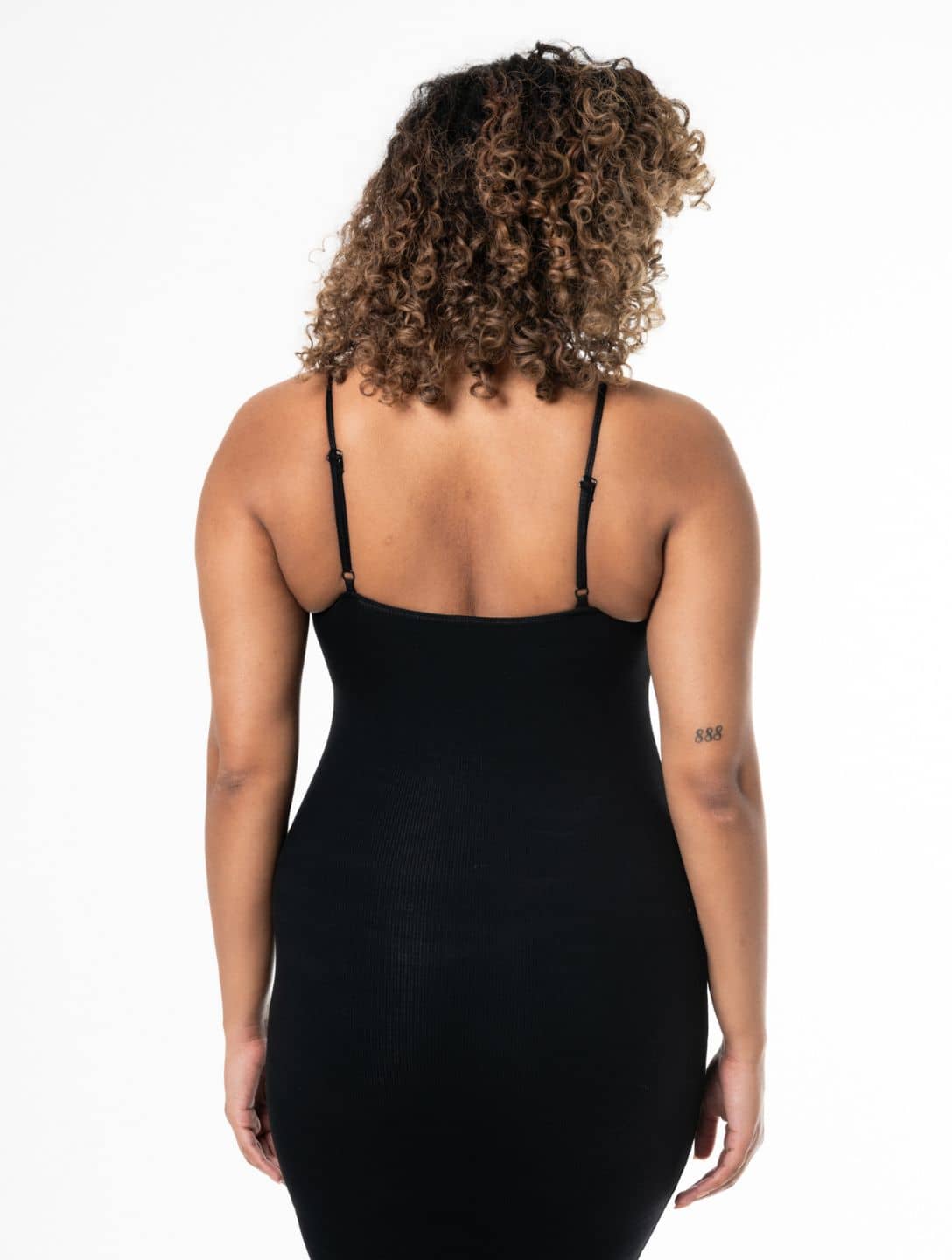 a maxi dress that comes with shapewear , umm yes🤎 as a girl that only