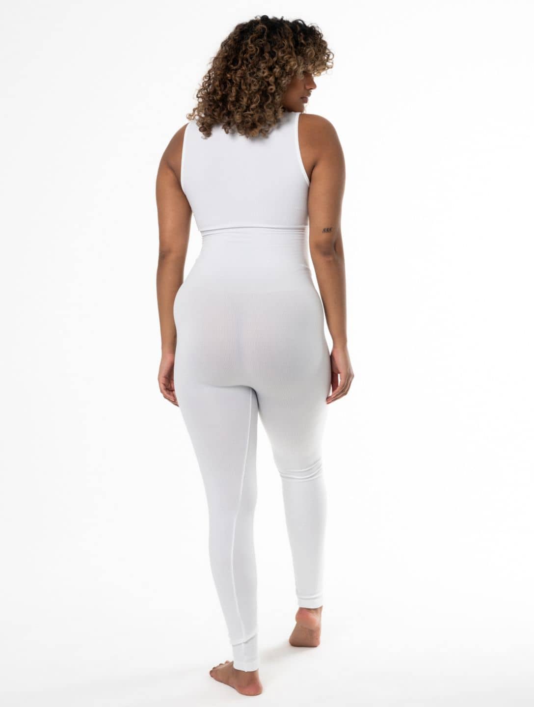 Vafful Women's Bodysuit Scoop Neck Sleeveless Tank Tops Summer Shirts  Stretchy Ribbed Basic High Neck Bodysuit Jumpsuits White S-XL