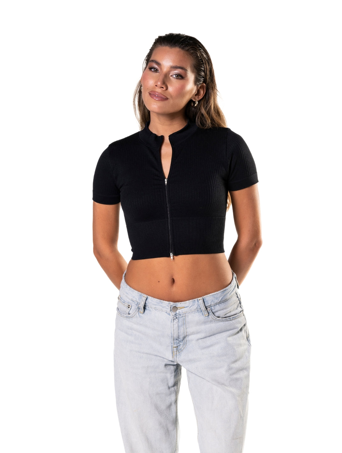 Crop top de manga corta con cremallera y canalé sin costuras